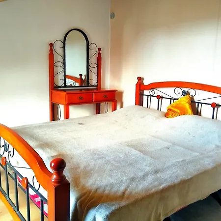 Budget With Breakfast #5 Apartment *